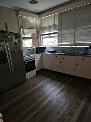 Menangle Park - Photo 1