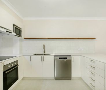 Beautifully Situated Ground Floor Apartment - Photo 5