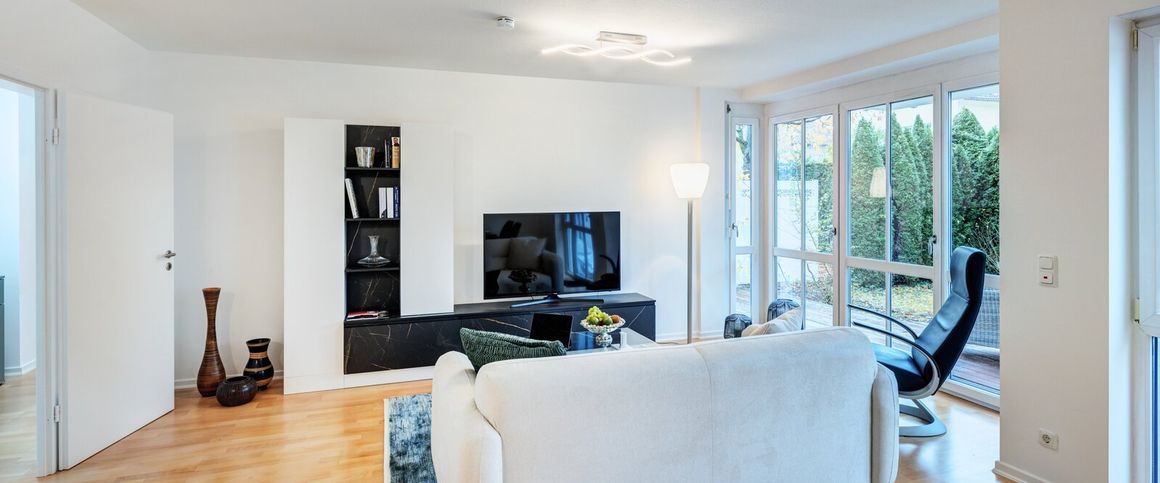 Very attractively furnished apartment with garden in Bogenhausen - Foto 1