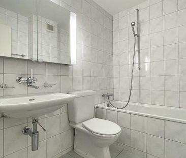 Helle 4-Zimmer-Wohnung mit Wintergarten an Verkehrsgünstiger Lage - Foto 2