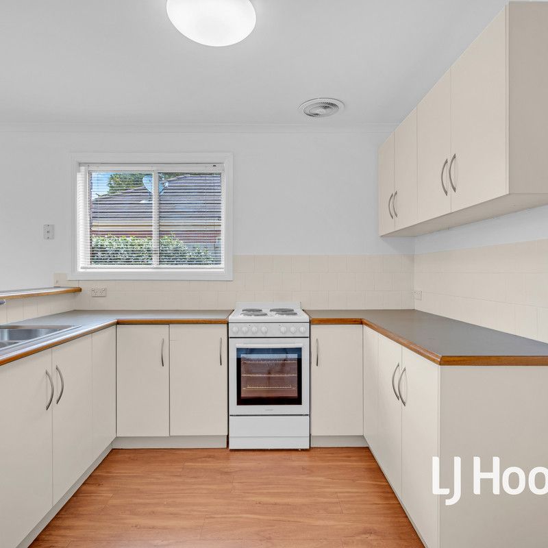 24 Lewis Court, Gilles Plains SA 5086 - House For Rent | Domain - Photo 1