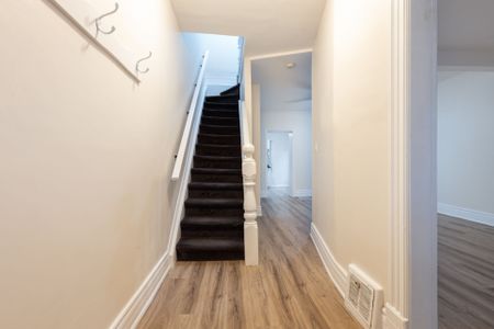 For Lease - 26 Park Street, Peterborough, Ontario - Photo 4