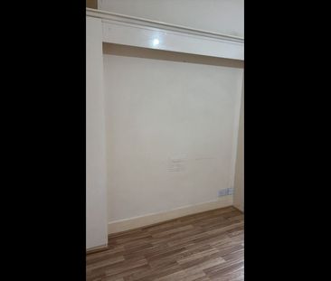 1 Bed Flat, Headcorn Road, CR7 - Photo 6