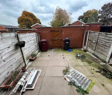 2 bedroom terraced house to rent - Photo 3