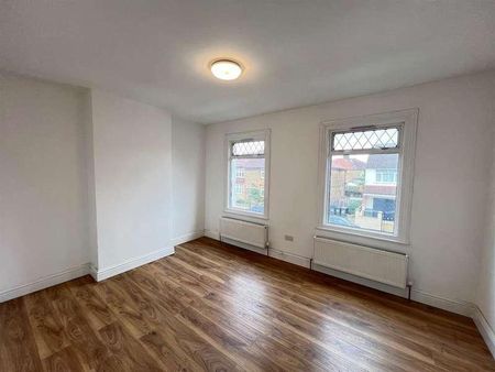 Felixstowe Road, London, N9 - Photo 3