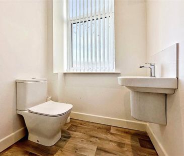 2 bedroom flat to rent - Photo 6