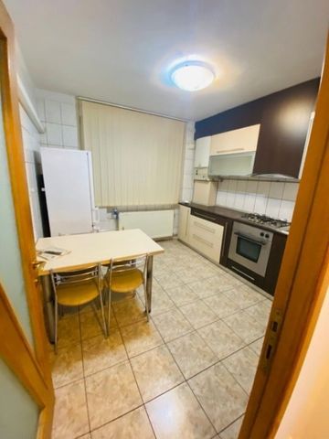 Titan apartament 4 camere - Photo 2