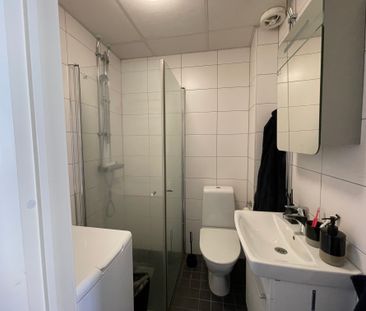 Heljestrandsgatan, Eskilstuna - Photo 1