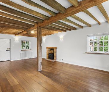 6 bedroom detached house to rent - Photo 4