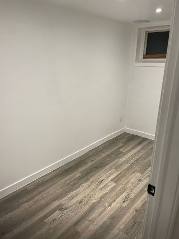 For Lease - 102 Westcroft Drive Unit# Bsmt, Toronto, Ontario - Photo 5