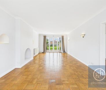 4 bedroom detached house to rent - Photo 2