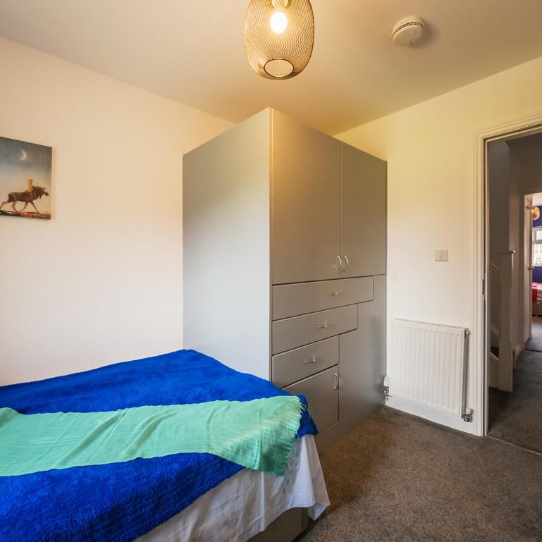 1 bedroom in a house share to rent - Photo 1