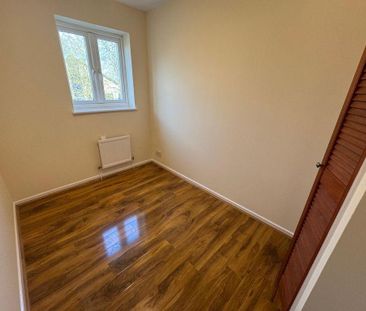 3 bedroom detached house to rent - Photo 2