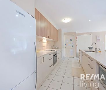 Your Perfect Family Home Awaits! - Photo 6