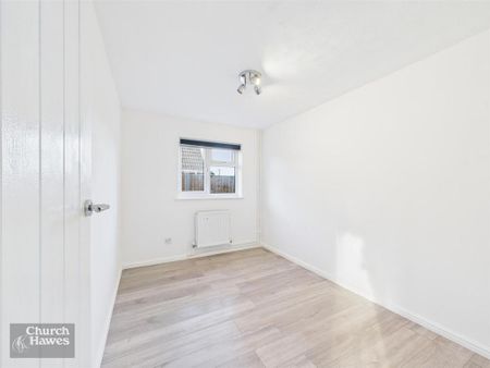 5 bedroom detached house to rent - Photo 3