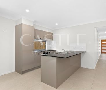 Three Bedroom Duplex! - Photo 5