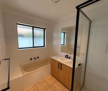 RENOVATED TWO BEDROOM UNIT! - Photo 5