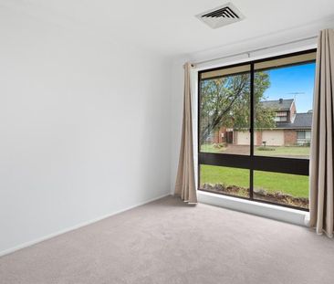 PEACEFUL FAMILY LIVING! - Photo 5