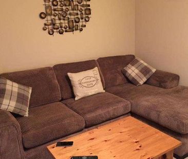 Wythenshawe, Manchester, Cheshire, M22 - Photo 2