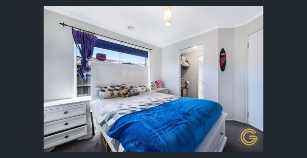 Spacious 3-Bedroom Family Home in Prime Location – $2,390 PCM / $550 PW - Photo 1