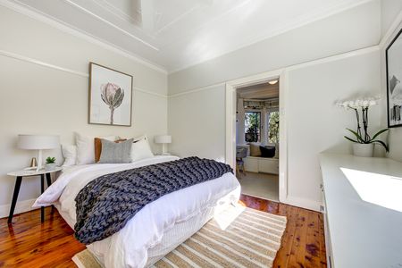 8 Lloyd Avenue, Cremorne NSW 2090 - House For Rent | Domain - Photo 3