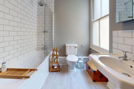 2 bedroom flat to rent - Photo 4