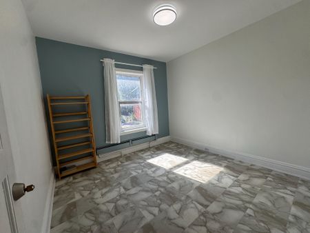 For Lease - 358 Main Street Unit# 3, Hamilton, Ontario - Photo 5