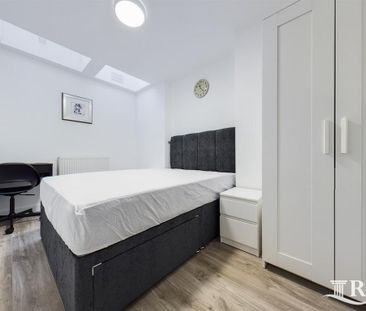 House share to rent - Photo 3