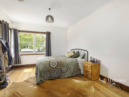 Comfortable Home in Convenient Quoiba Location - Photo 5