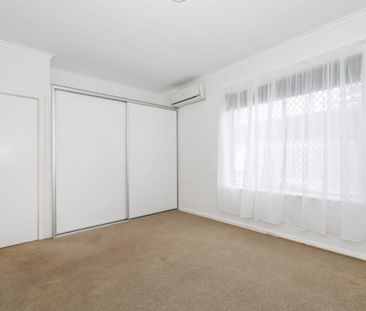 1 Bedroom ground floor walk to beach - Photo 3