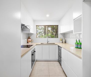 Spacious 3 Bedroom apartment - Photo 5