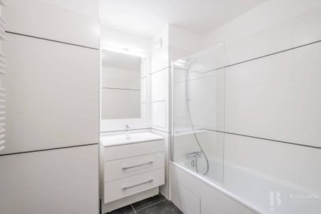 Rental Apartment Courbevoie Marceau - République - Photo 5