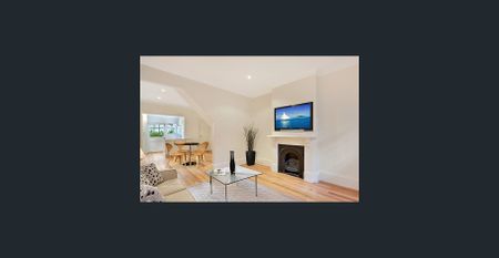 Adorable 2 Bedroom Terrace - Photo 2