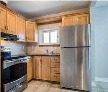 Detached Home For Lease | W9248183 - Photo 2