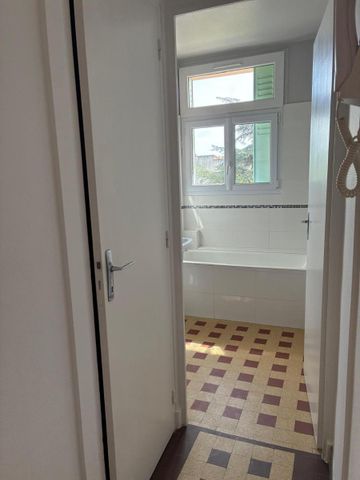 Location Appartement 3 pièces 61m² VALENCE 26000 - Photo 3