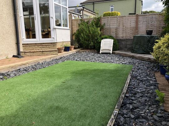 2 bedroom bungalow to rent - Photo 1