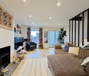 3 bedroom semi-detached house to rent - Photo 4