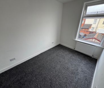 2 Bedroom Terraced House - Photo 3