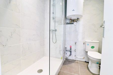 Location Appartement 2 pièces 40m² MARSEILLE 9ème - Photo 5