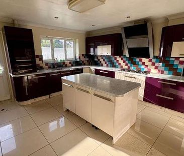 Barnford Crescent, Oldbury, B68 - Photo 3