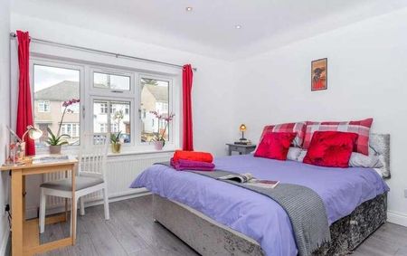 Rushden Gardens, Mill Hill East, NW7 - Photo 5