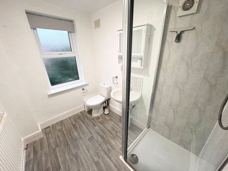 College Street, Nottingham, NG10 - Photo 5