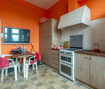 5 bedroom flat share to rent - Photo 5