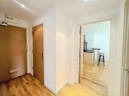 2 bedroom apartment to rent - Photo 3