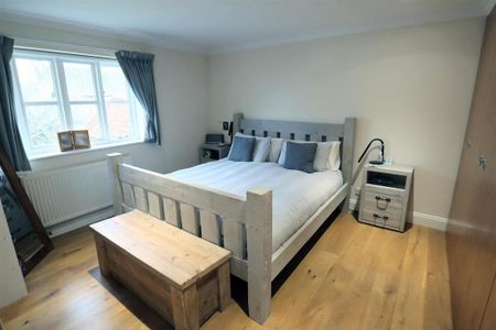 5 bedroom detached house to rent - Photo 5