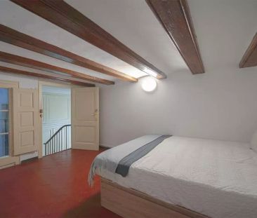Room in a shared 10-bedroom apartment for rent in el Gòtic, perfect for professionals - Foto 6