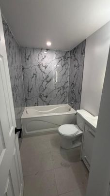 Appartement à louer - Laval (Laval-des-Rapides) - Photo 1