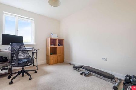 Stickley Court, Park Road, Faringdon, SN7 - Photo 3