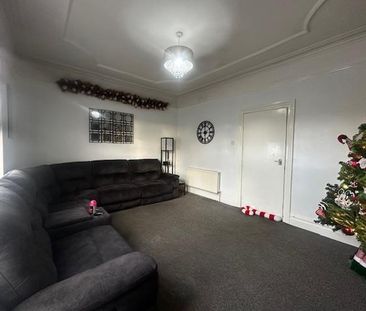 Elm Drive, Seaforth, Liverpool - Photo 2