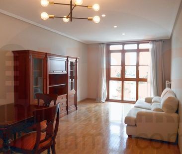 Piso de alquiler en Calle Tomás Crespo Frígilis, La Ería - Photo 1